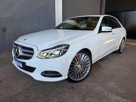 MERCEDES-BENZ E 250 2.0 AVANTGARDE 16V TURBO GASOLINA 4P AUTOMÁTICO MERCEDES-BENZ E 250 2.0 AVANTGARDE 16V TURBO GASOLINA 4P AUTOMÁTICO